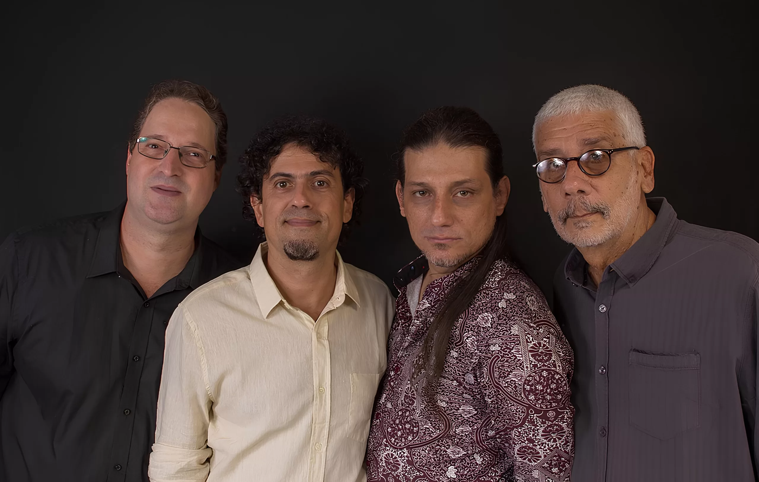 Um final de semana dedicado à MPB no Soberano com Quarteto do Rio e Moyséis cantando Chico Buarque